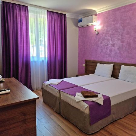 Nobi Guest House Gagra Dış mekan fotoğraf